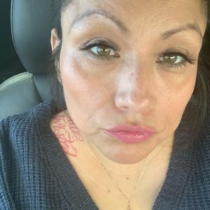 Meet your Posher, Eva